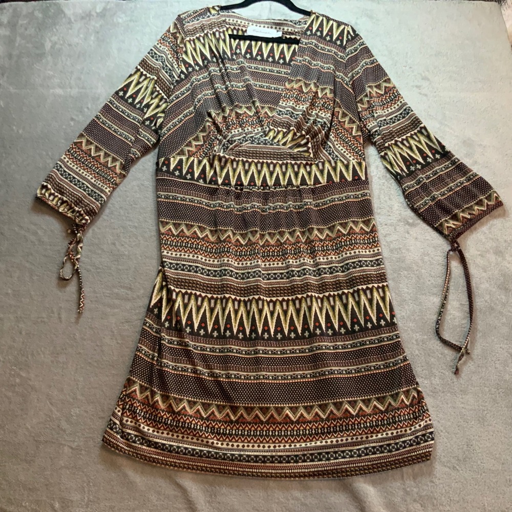 T-Bags Los Angeles Tribal Geometric V-Neck Mini Dress Brown Olive 3/4 Sleeve L